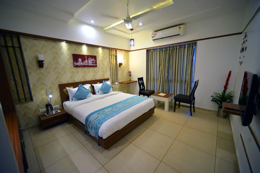 The Grand Imperial Hotel Morbi Phòng bức ảnh