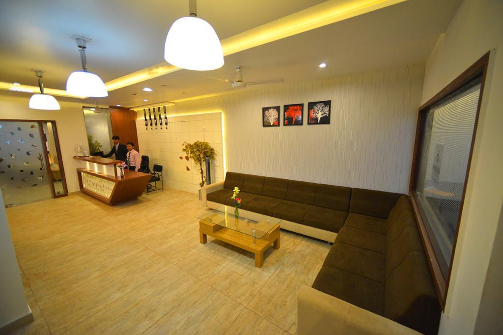 The Grand Imperial Hotel Morbi Ngoại thất bức ảnh
